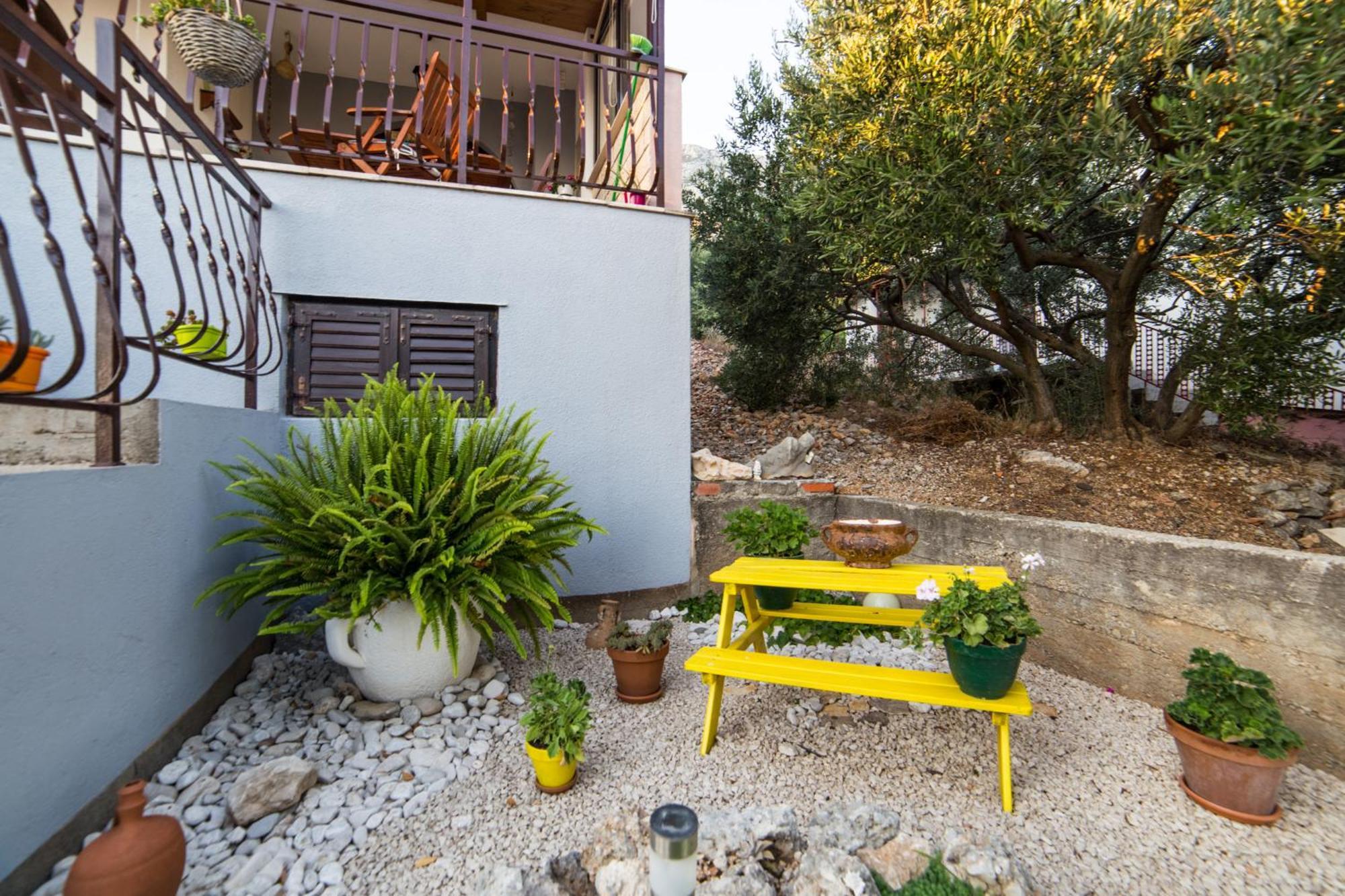 Apartment Mande Брист Екстериор снимка