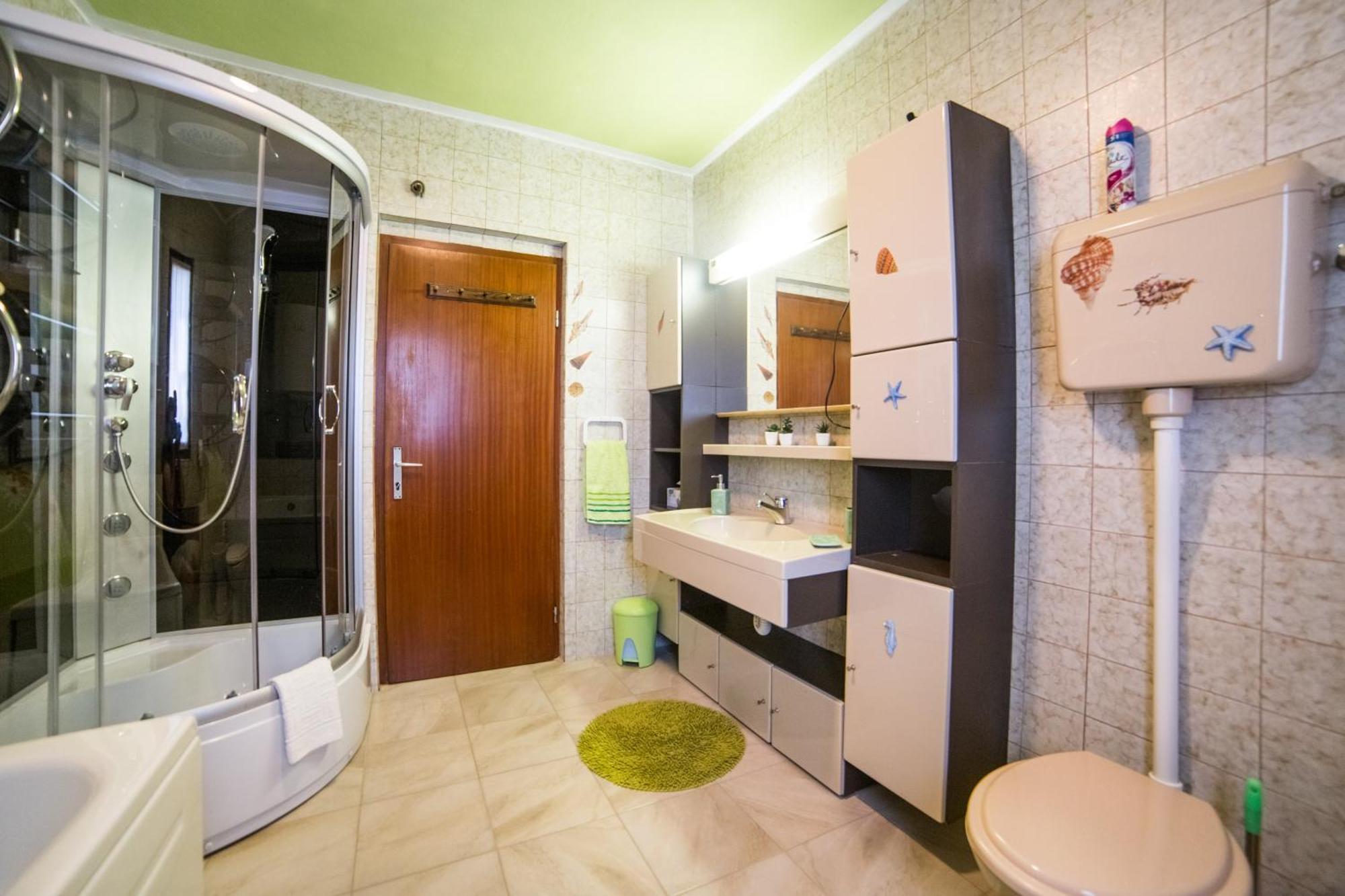 Apartment Mande Брист Екстериор снимка