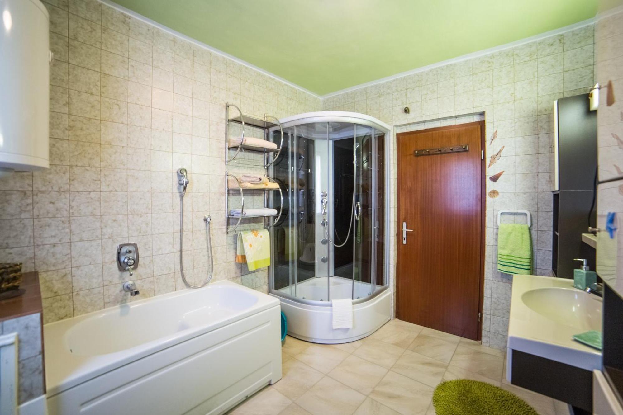 Apartment Mande Брист Екстериор снимка