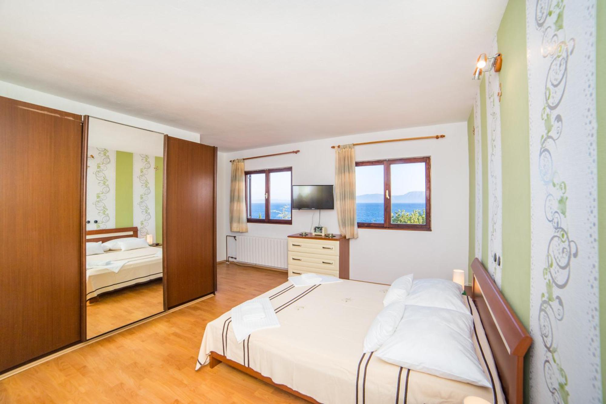 Apartment Mande Брист Екстериор снимка