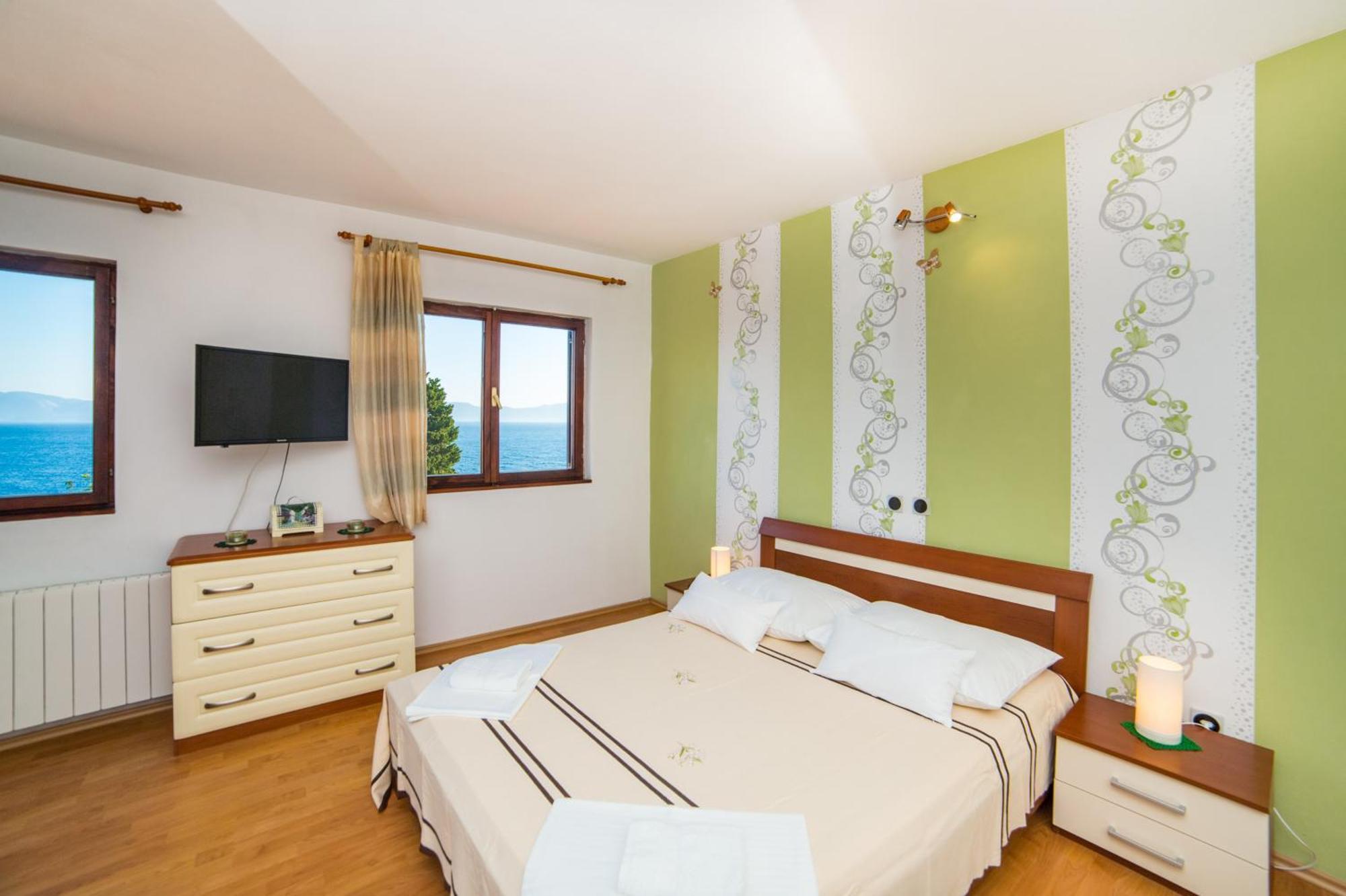 Apartment Mande Брист Екстериор снимка